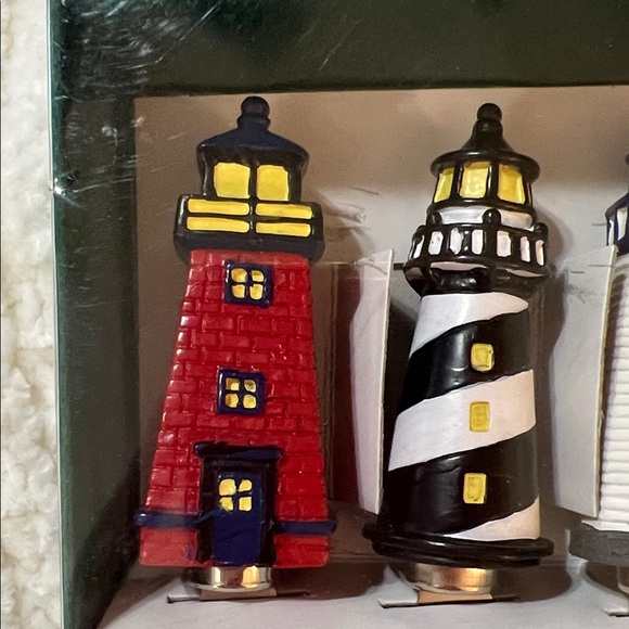 Boston Warehouse Nautical Lighthouse Spreaders Set - Picture 2 of 3